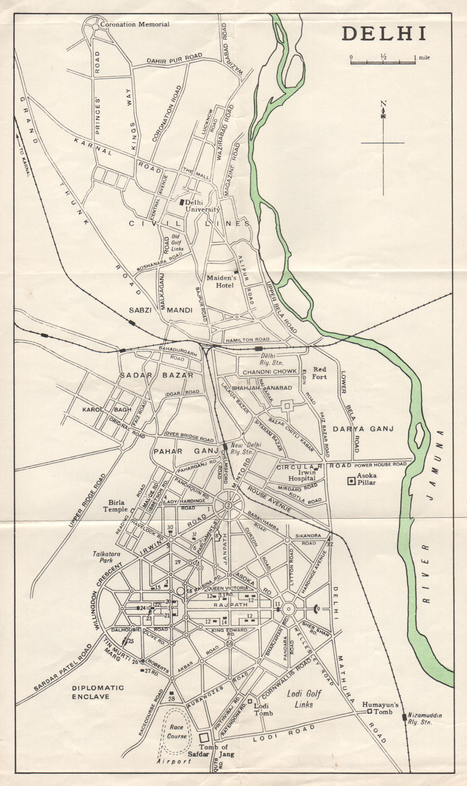 DELHI. Town city plan. Key sites. Railways. India 1965 old vintage map chart