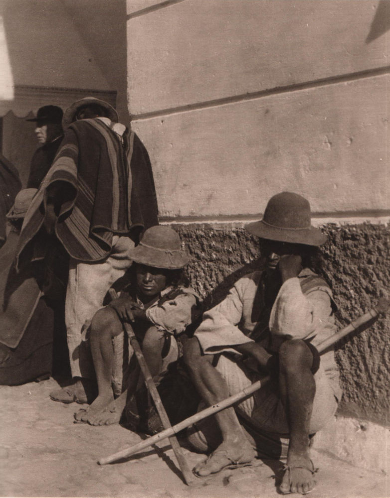 Quechua/Khechua Indians in a street of Sorata. Bolivia 1928 old vintage print